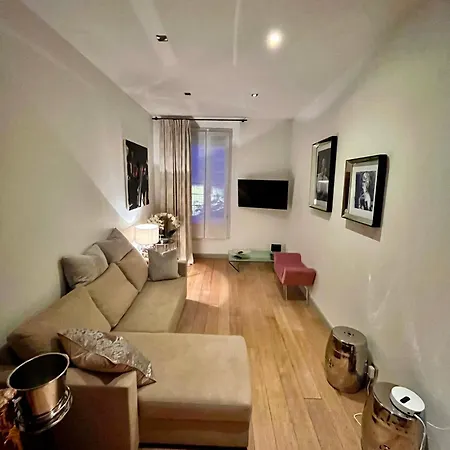Apartment 3p Centre 2min Palais Des Festivals,rue Du Antibe Location